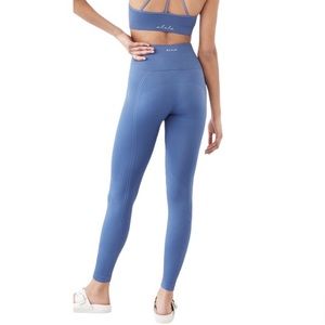 ALALA NWT Rib Seemless Tight Leggings in Blue, Size Large